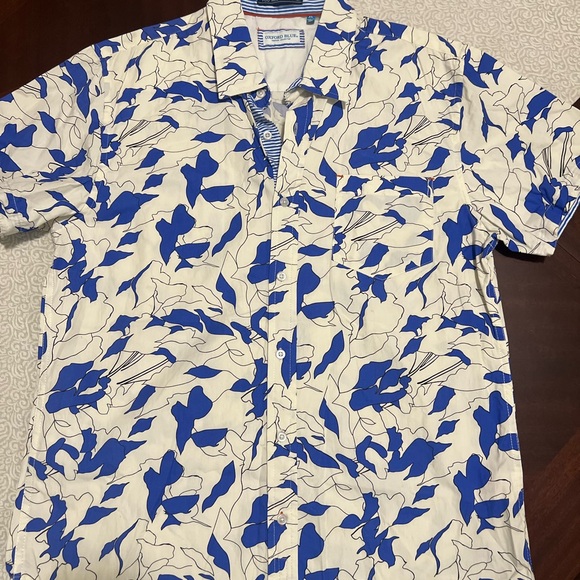 Oxford Blue Men’s Abstract Print Button-Up Shirt | Short Sleeve Coastal Resort - Picture 2 of 10
